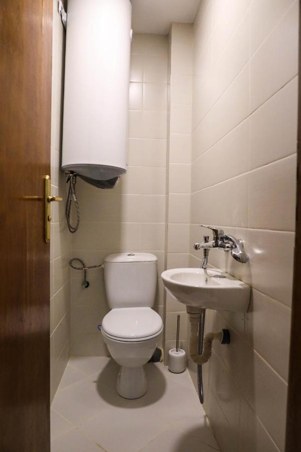 Krichim Apartments,Three-Bedroom, Large Apartment, Top Center ソフィア エクステリア 写真